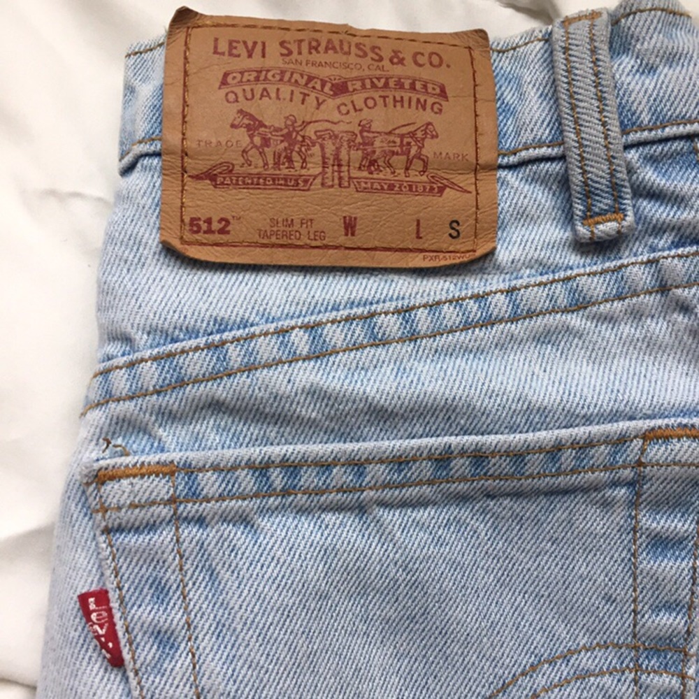 SOLD on DEPOP Levi’s 512 size 3 junior short - Picture 2 of 4